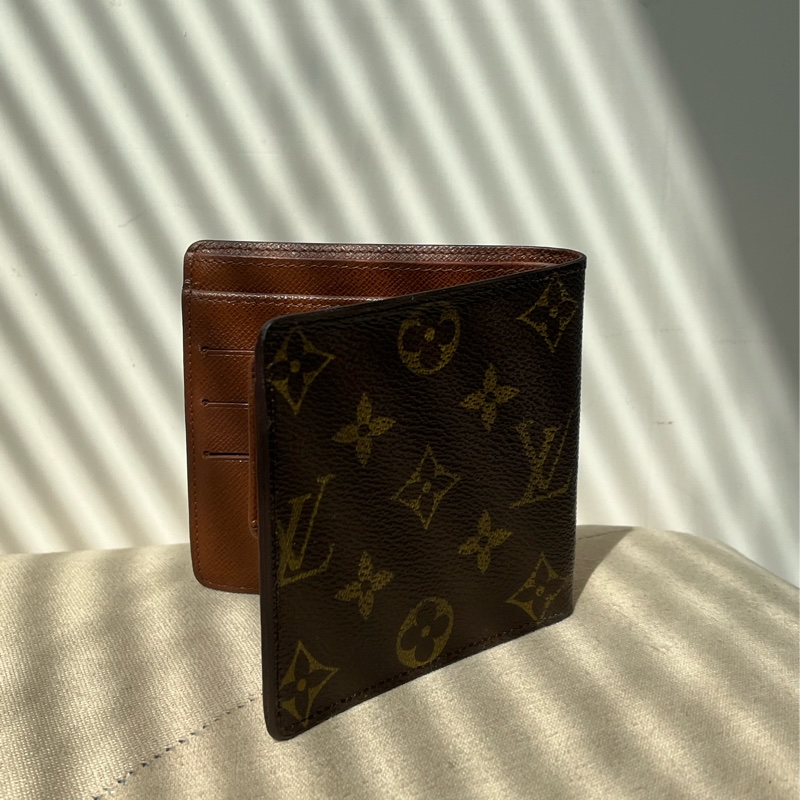 🏷️ Louis Vuitton 短夾-1