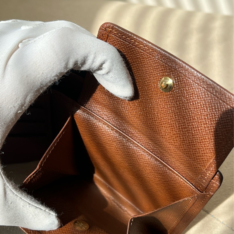 🏷️ Louis Vuitton 短夾-14