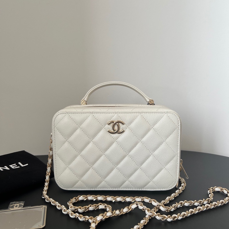 🔥全新帶膜 專櫃15萬 實用性高 白金魚子醬相機包 晶片款-1