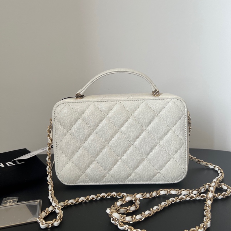 🔥全新帶膜 專櫃15萬 實用性高 白金魚子醬相機包 晶片款-2