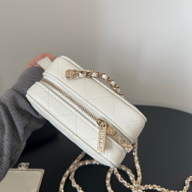 🔥全新帶膜 專櫃15萬 實用性高 白金魚子醬相機包 晶片款-4