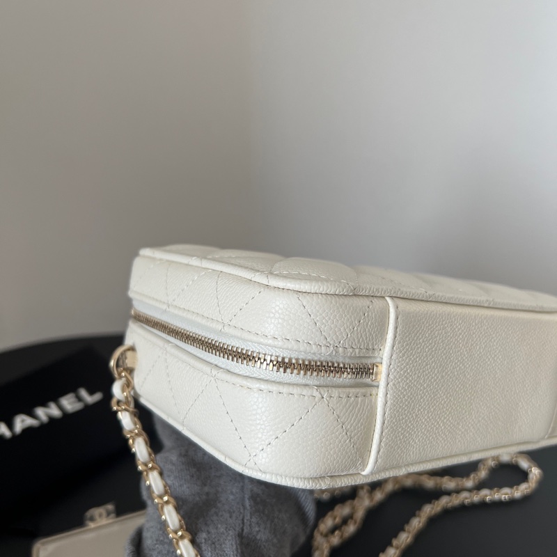 🔥全新帶膜 專櫃15萬 實用性高 白金魚子醬相機包 晶片款-7