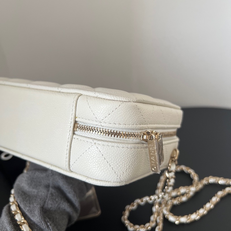 🔥全新帶膜 專櫃15萬 實用性高 白金魚子醬相機包 晶片款-8