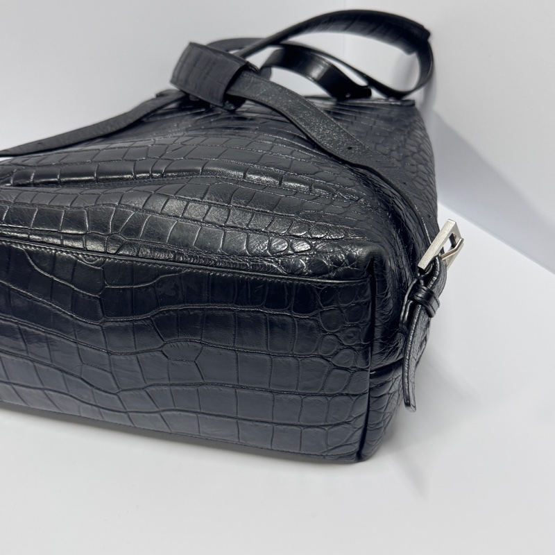 （超級新✨） YSL 聖羅蘭 鱷魚紋後背包🎒 專櫃12萬！-11