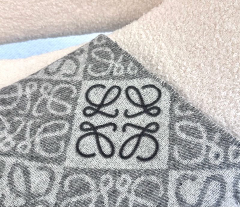 【全🆕】 LOEWE Anagram scarf 羊絨羊毛圍巾 淺灰色-2