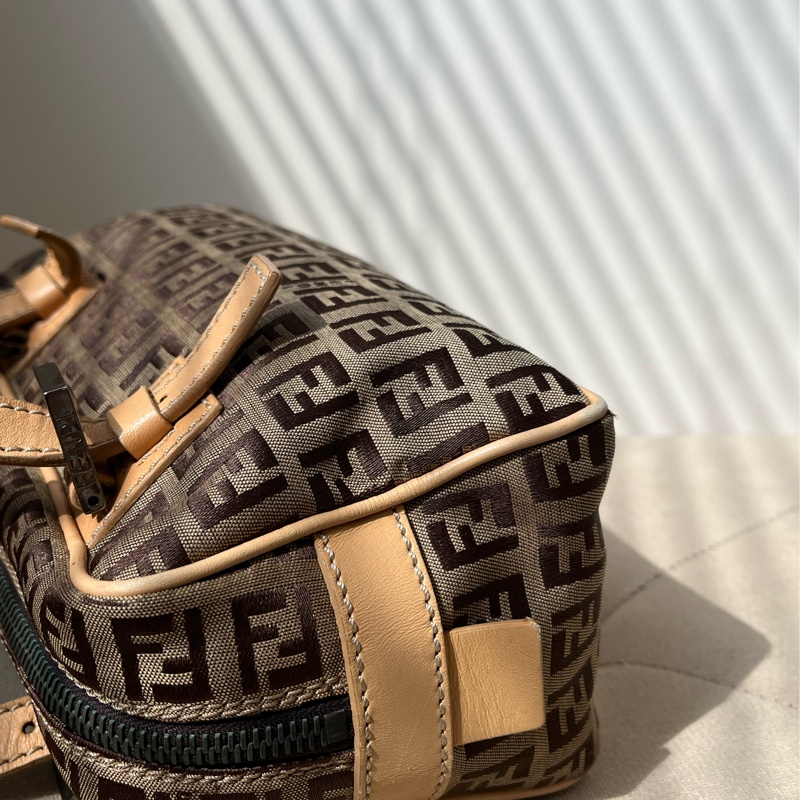 🏷️ Fendi 手提包-2