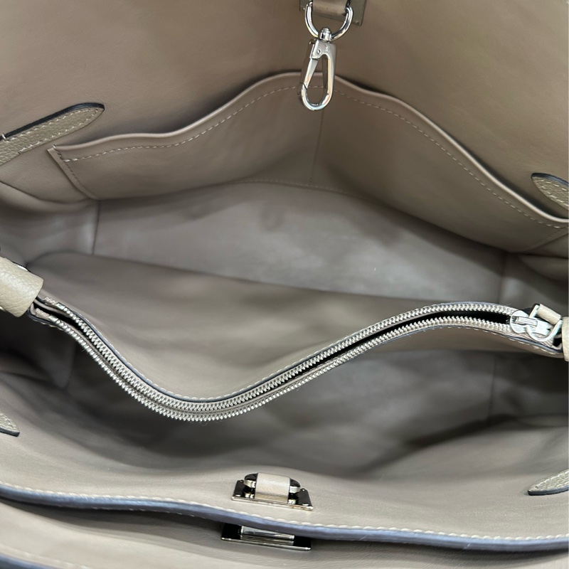 LV/路易威登 大象灰牛皮大號milla手提單背包 晶片-9