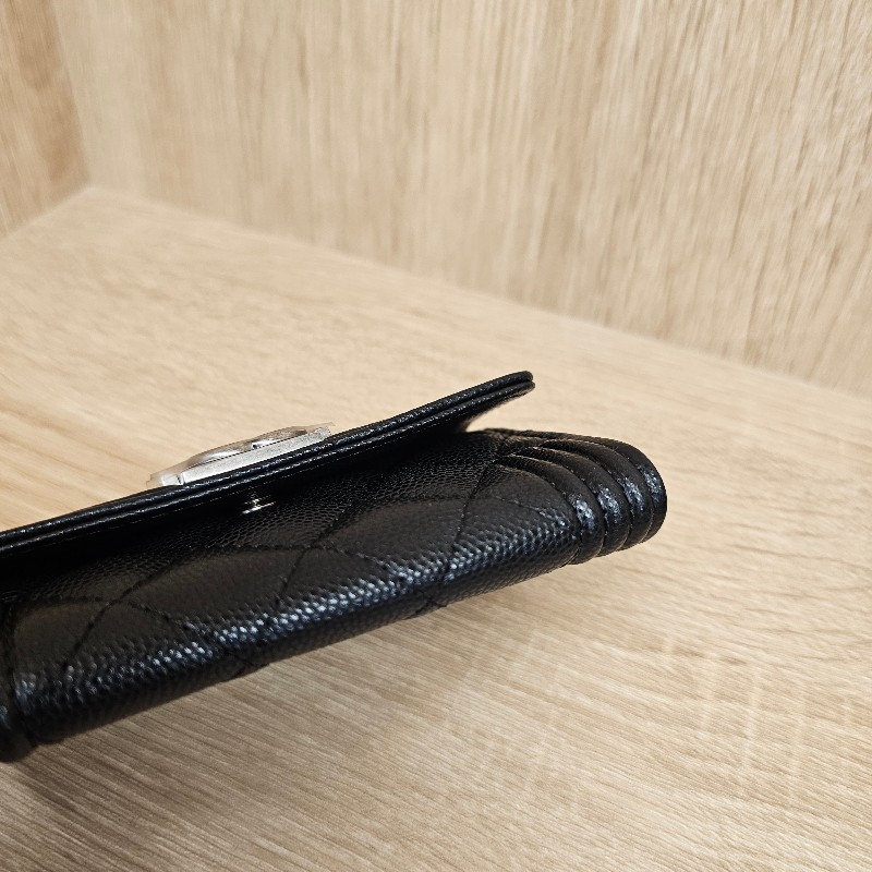 [品項極新❣️] Chanel黑荔枝皮霧銀釦Boy零錢卡包-9