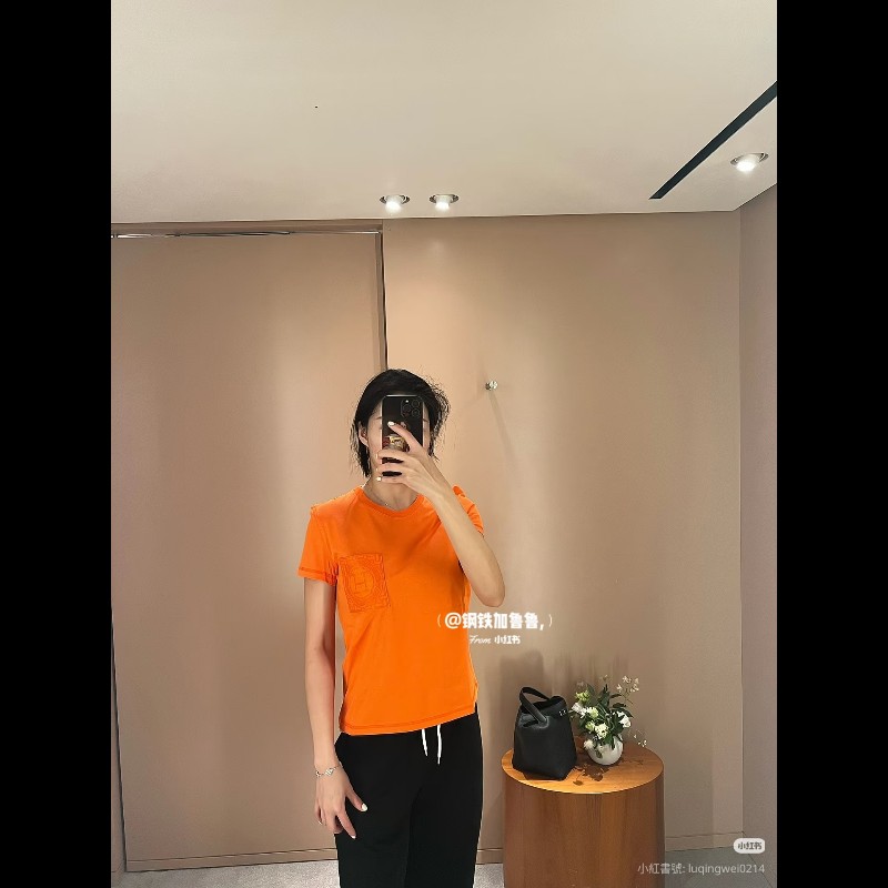 莉亞精品♡Hermes 刺繡口袋短袖 尺碼34 九新美品-4