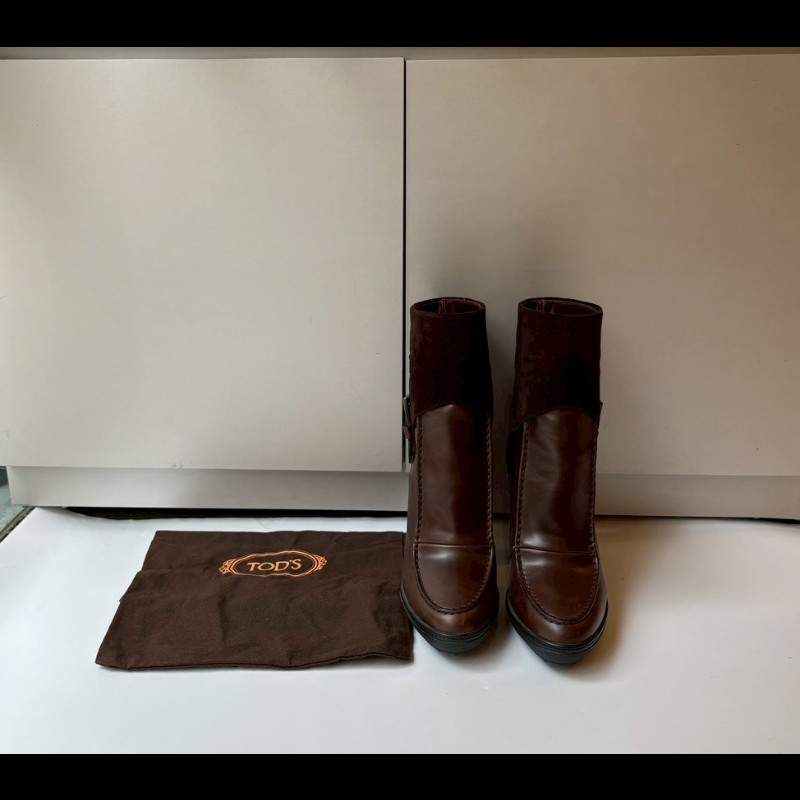 Tod's 深咖加麂皮厚跟短靴-5