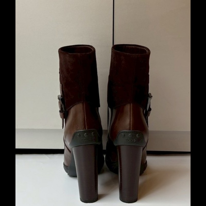 Tod's 深咖加麂皮厚跟短靴-8