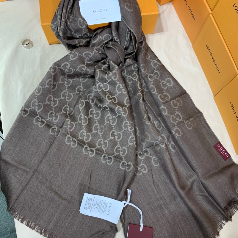 🧣全台最甜 全新含吊牌 Gucci 古馳 超美奶茶雙色 老花 圍巾 披肩-6