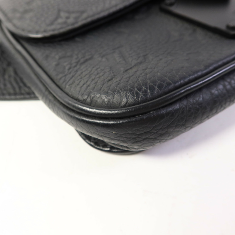 LOUIS VUITTON Taurillon Monogram S Lock Sling肩背袋-13