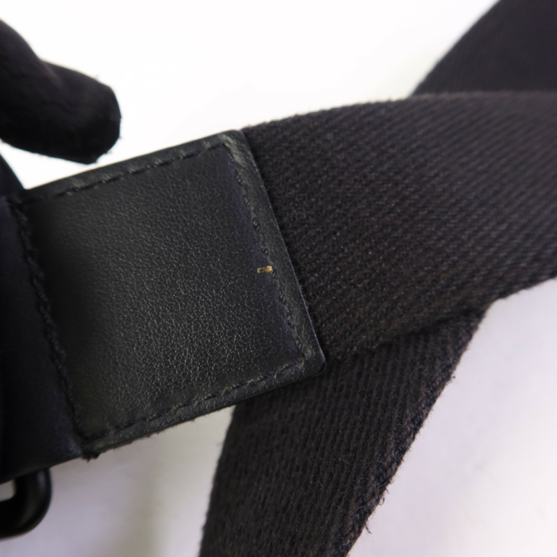 LOUIS VUITTON Taurillon Monogram S Lock Sling肩背袋-16