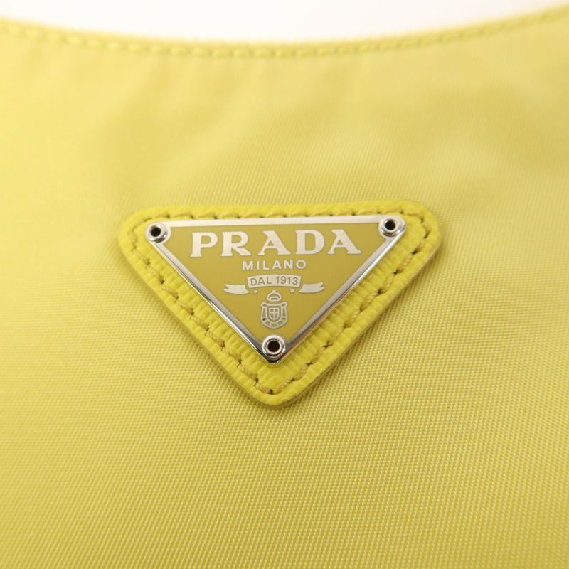 PRADA 尼龍Re-Edition 2000銀扣手挽袋-9