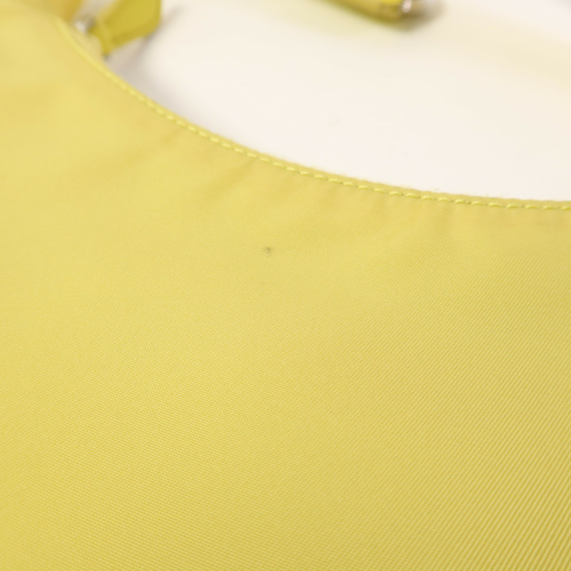 PRADA 尼龍Re-Edition 2000銀扣手挽袋-14