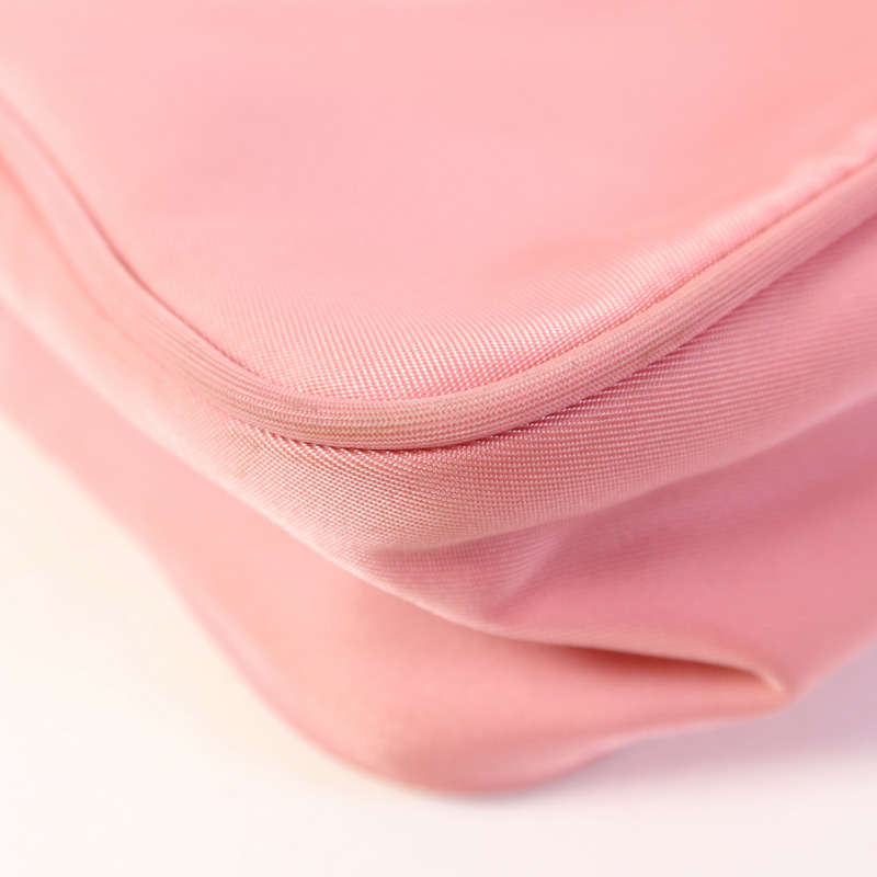 PRADA 尼龍Re-Edition 2000銀扣手挽袋-12