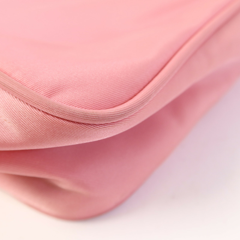 PRADA 尼龍Re-Edition 2000銀扣手挽袋-13