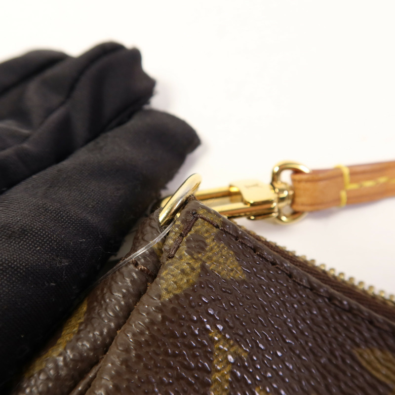 LOUIS VUITTON Monogram Pochette Accessoires金扣手挽袋棕色-10
