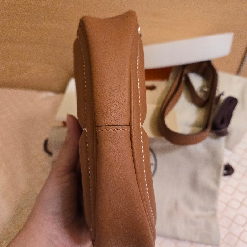 Hermes in the loop belt bag-7