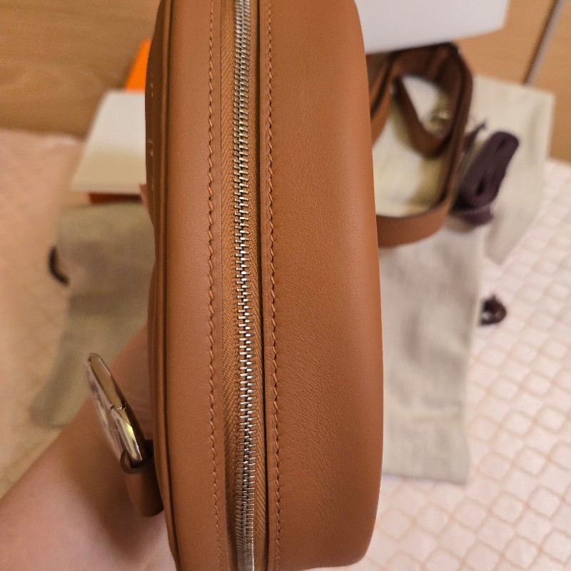 Hermes in the loop belt bag-8