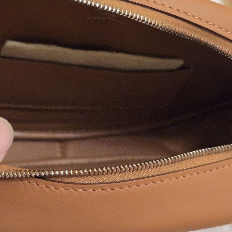 Hermes in the loop belt bag-11