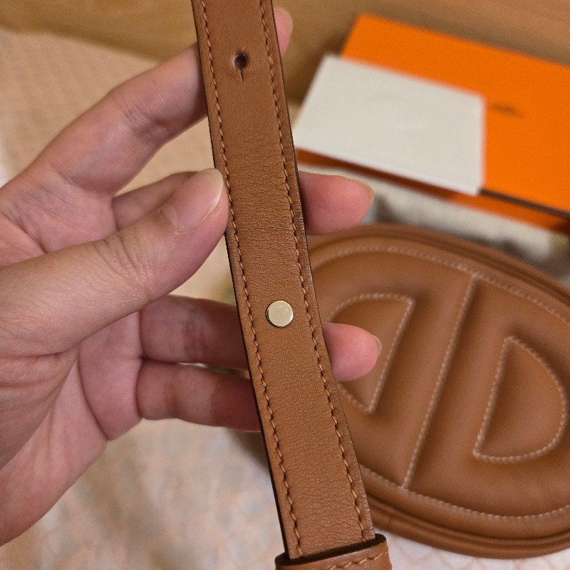 Hermes in the loop belt bag-14