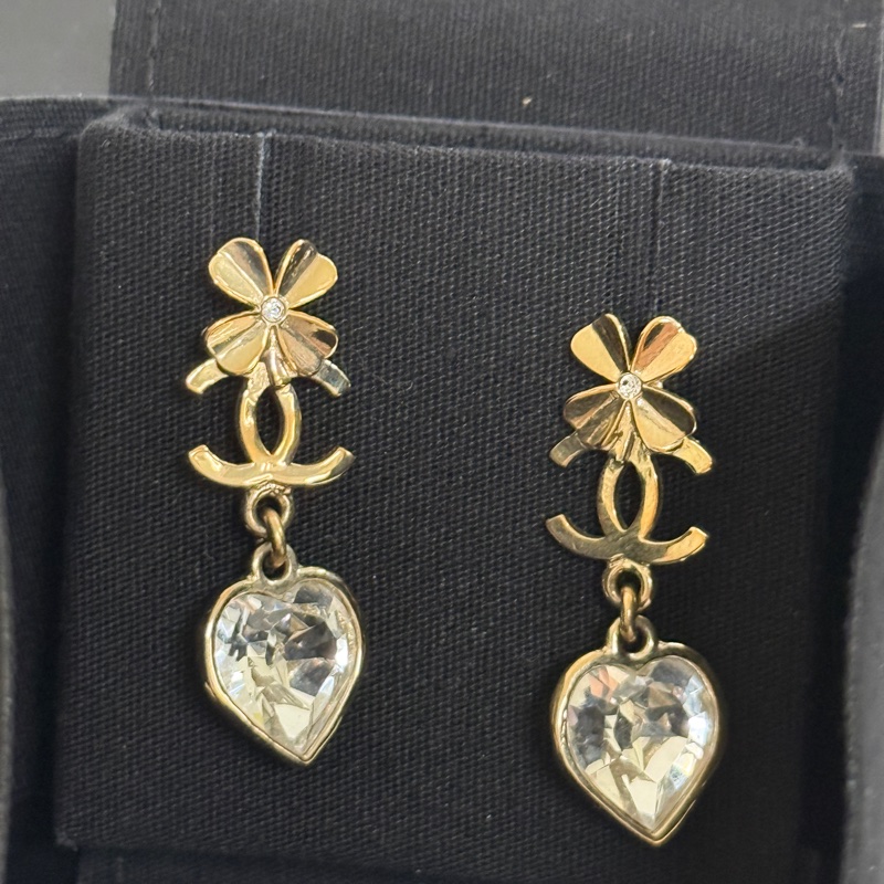 Chanel香奈兒愛心四葉草水晶耳環-4