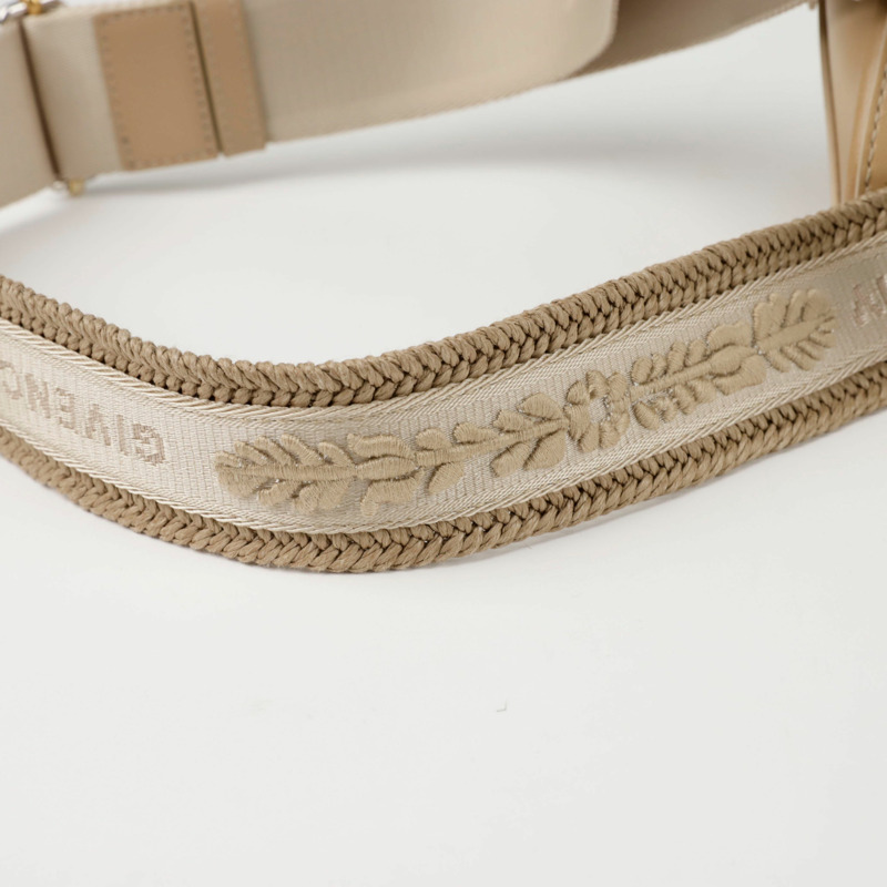 GIVENCHY Antigona U 小號斜背包-3