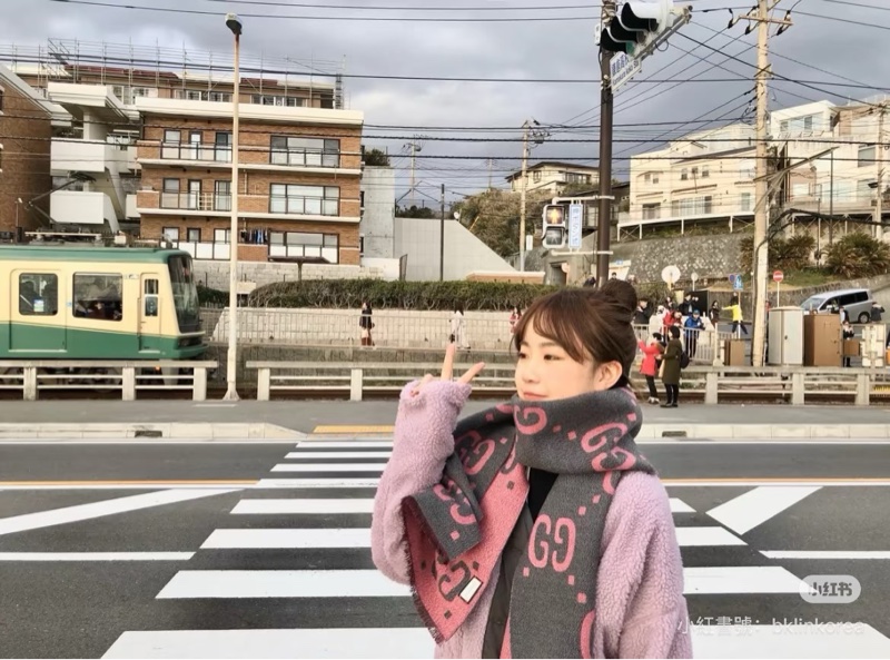 ෆ Gucci灰粉色雙面圍巾-5