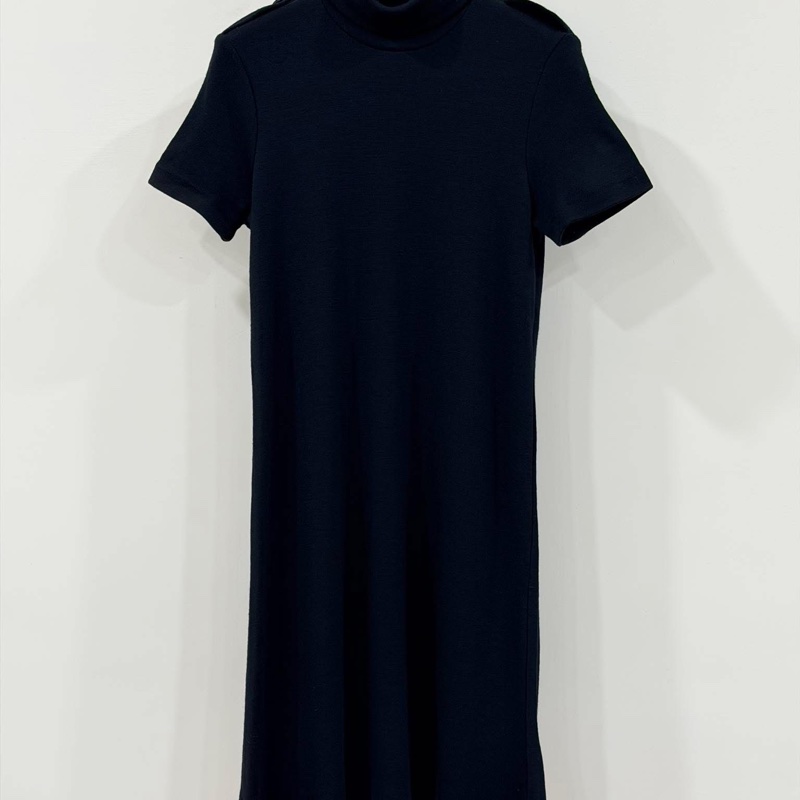 Burberry 倫敦 簡約高領肩扣毛料洋裝 黑-0