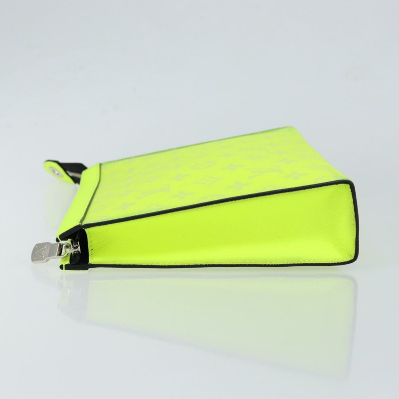 【日本直送】路易威登 Monogram 霓虹色 Pochette Voyage MM 手袋 M30946 LV 正品 148118-3