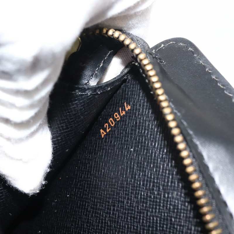 【日本直送】路易威登 Epi Pochette Homme 手拿包黑色 Noir M52522 LV 正品 ep11666-11