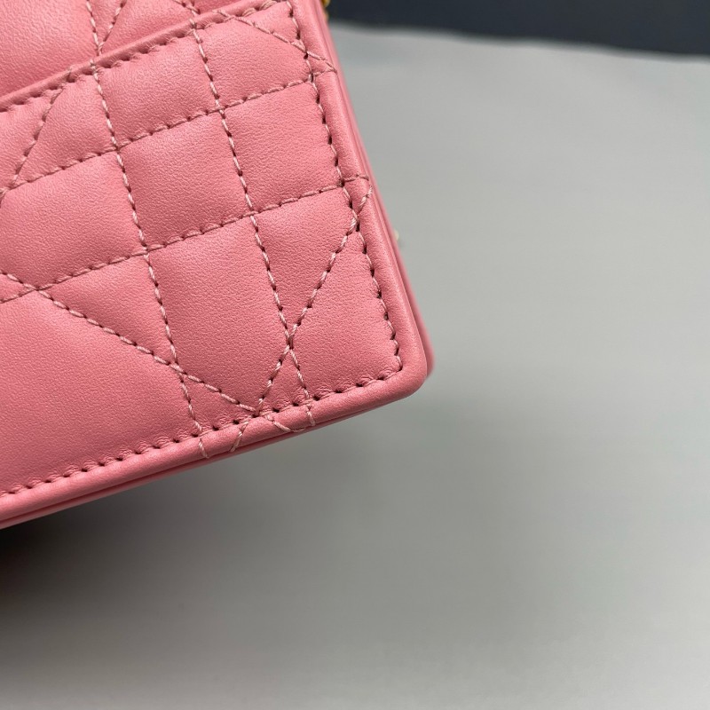 Dior 粉色全皮金扣miss Caro超迷你鏈條包-22