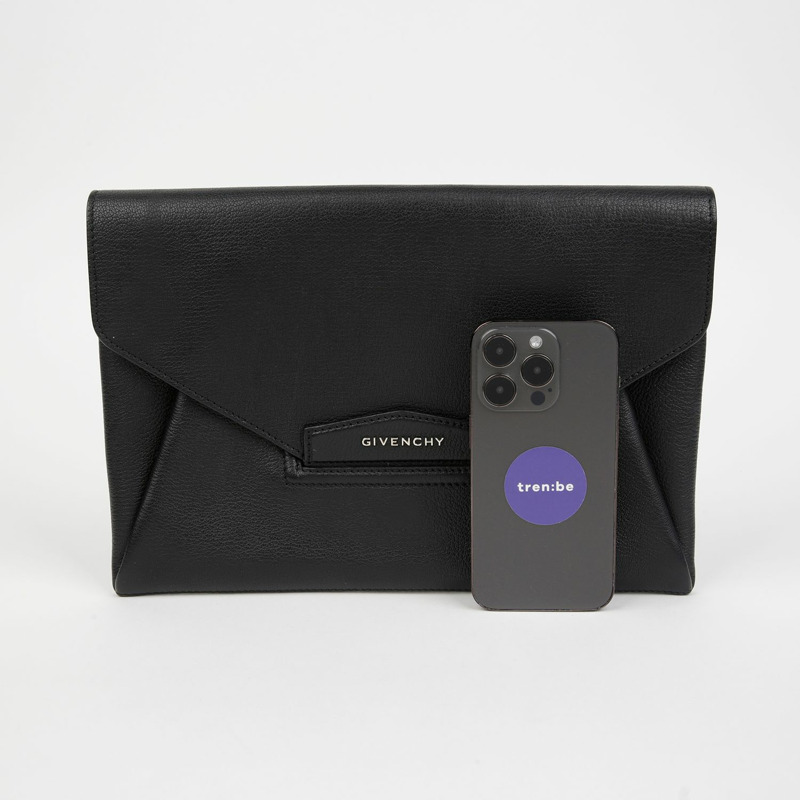 GIVENCHY Antigona 中型信封式手拿包 BB05227012-6