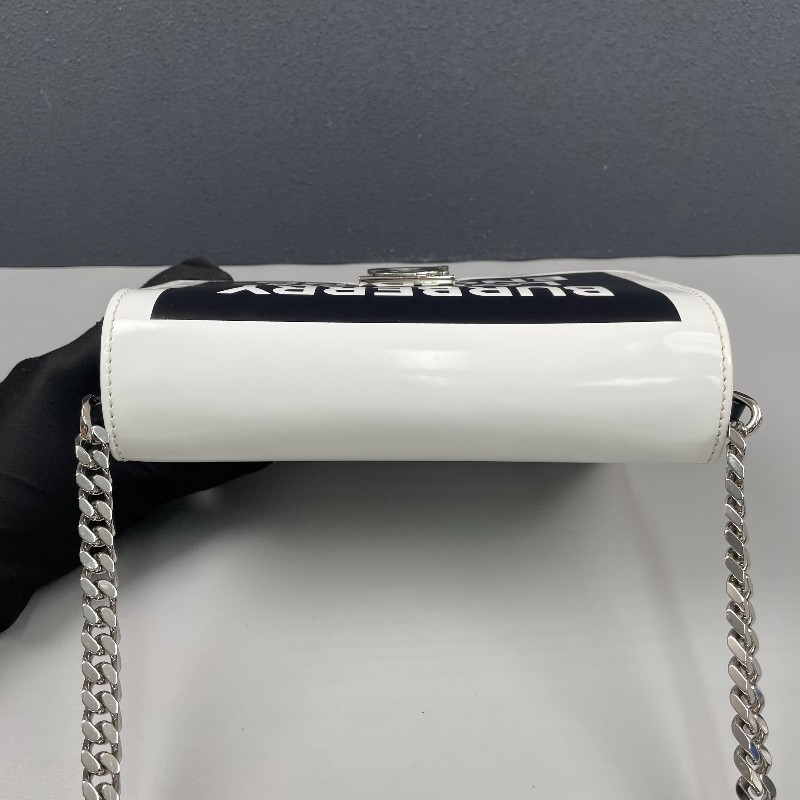 Burberry印花鏈條單肩斜挎拼色翻蓋郵差包-5