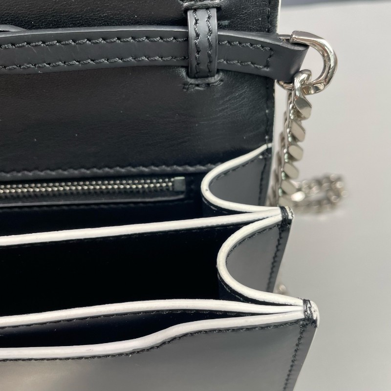 Burberry印花鏈條單肩斜挎拼色翻蓋郵差包-17