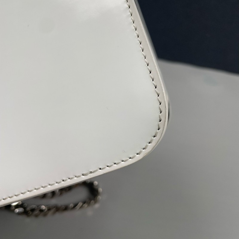 Burberry印花鏈條單肩斜挎拼色翻蓋郵差包-22