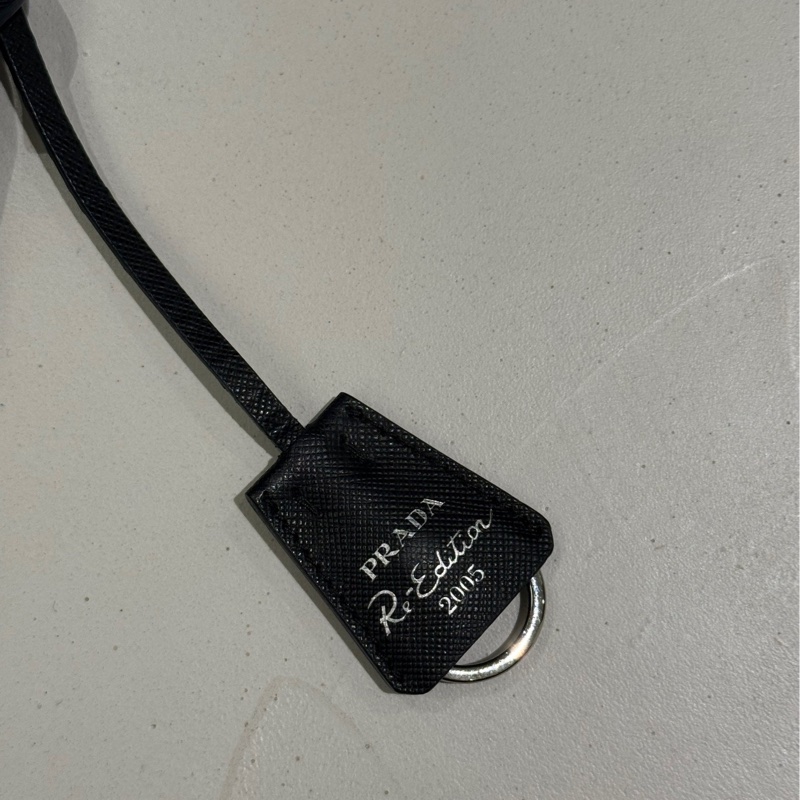 Prada 三合一包 九成新 閑置品-3