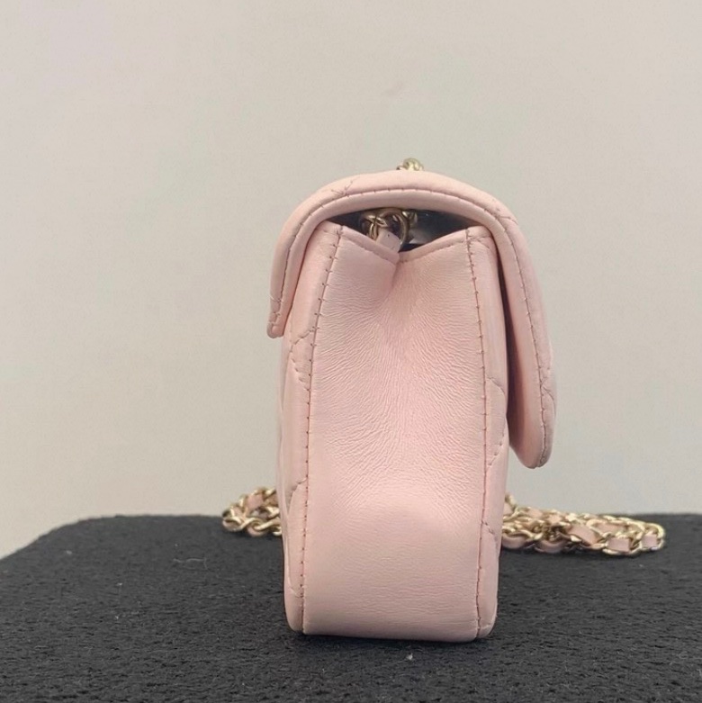 閒置新 CHANEL香奈兒 25S 菱格紋皮穿鏈金扣 肩帶 斜挎單肩包 女款 粉色 鐳射款 底長19-3