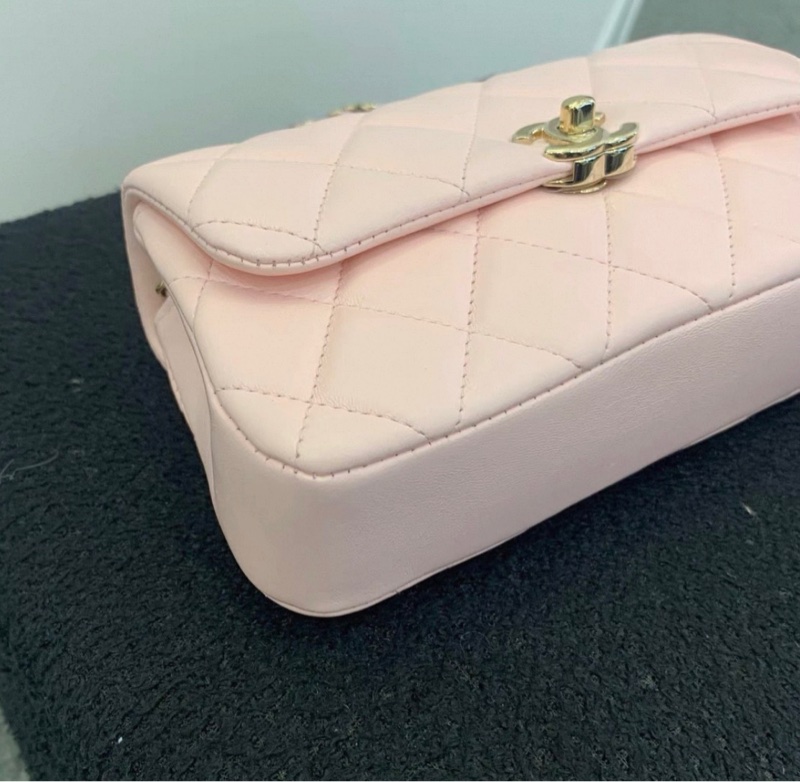 閒置新 CHANEL香奈兒 25S 菱格紋皮穿鏈金扣 肩帶 斜挎單肩包 女款 粉色 鐳射款 底長19-6