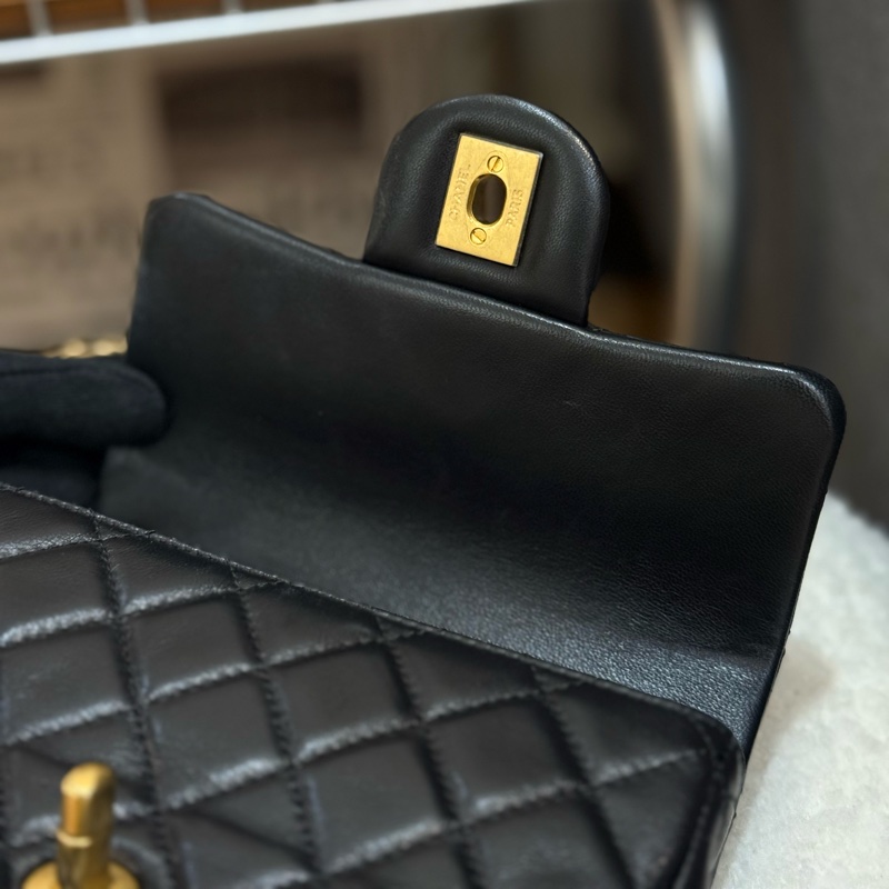 Chanel 核桃金球方胖黑色✨最新晶片款-15
