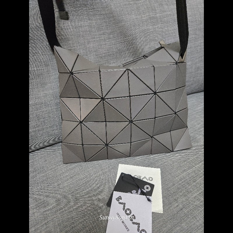 ISSEY MIYAKE 三宅一生BAOBAO 5x6 單肩斜背兩用包 炭灰色-6