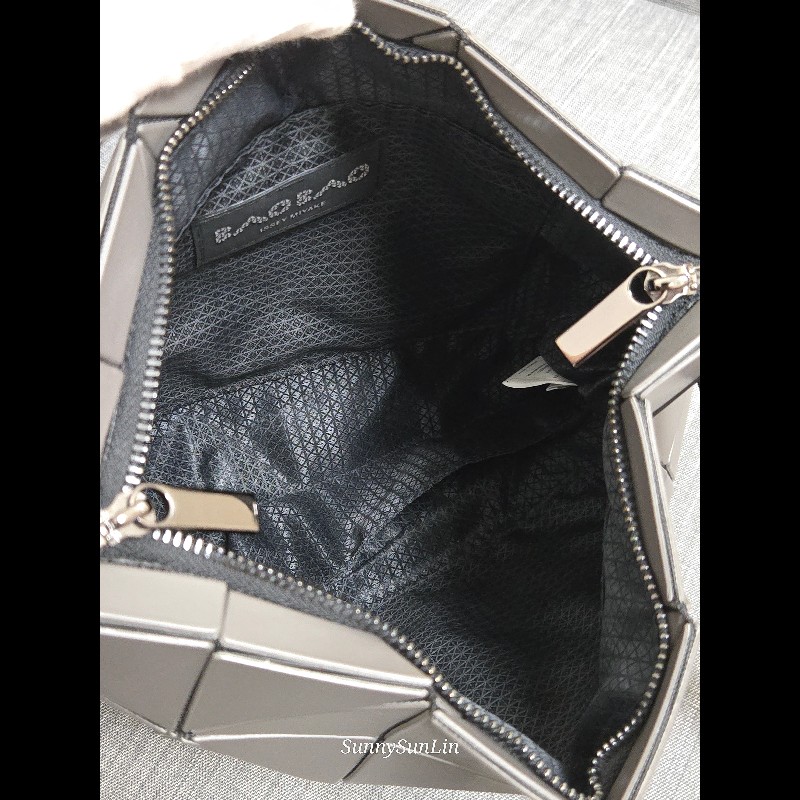 ISSEY MIYAKE 三宅一生BAOBAO 5x6 單肩斜背兩用包 炭灰色-26