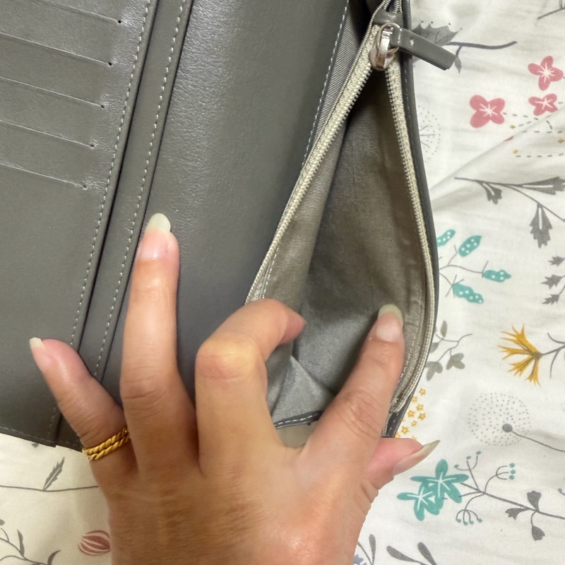 Chanel灰色對開長夾-20