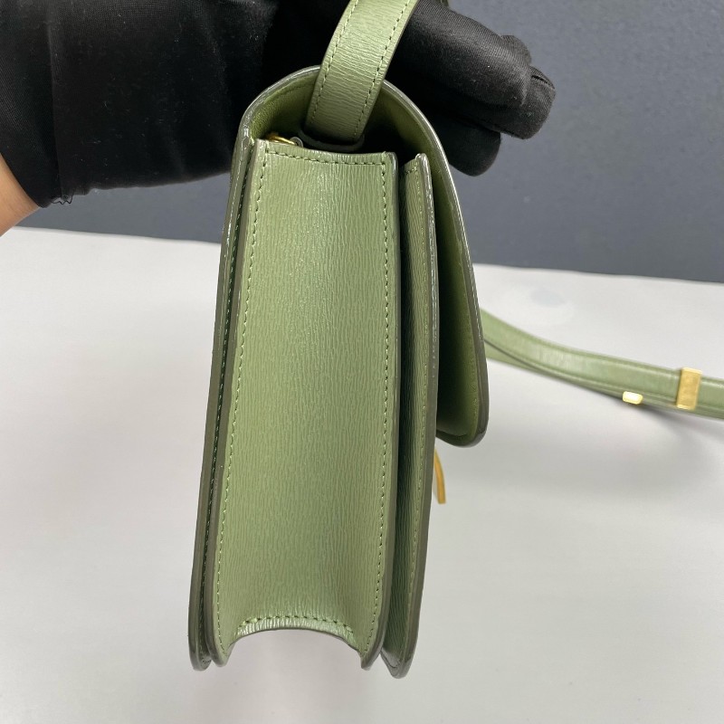 Celine 牙籤紋金扣中號box牛皮 斜背包-12