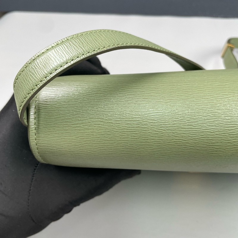 Celine 牙籤紋金扣中號box牛皮 斜背包-15