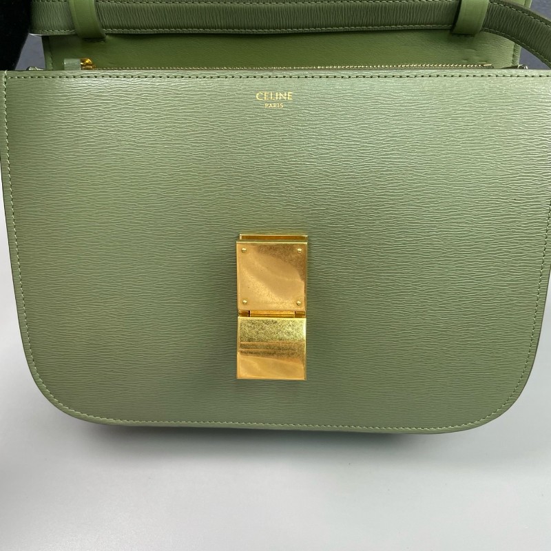 Celine 牙籤紋金扣中號box牛皮 斜背包-17