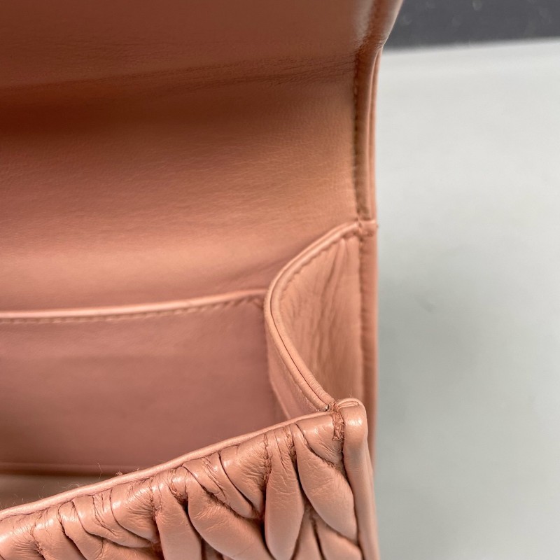 MiuMiu 粉色全皮皺褶手提包肩背包-21