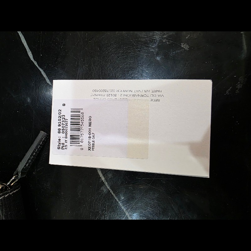 FERRAGAMO 防刮皮萬用大拉鍊長夾 護照手機可入-5